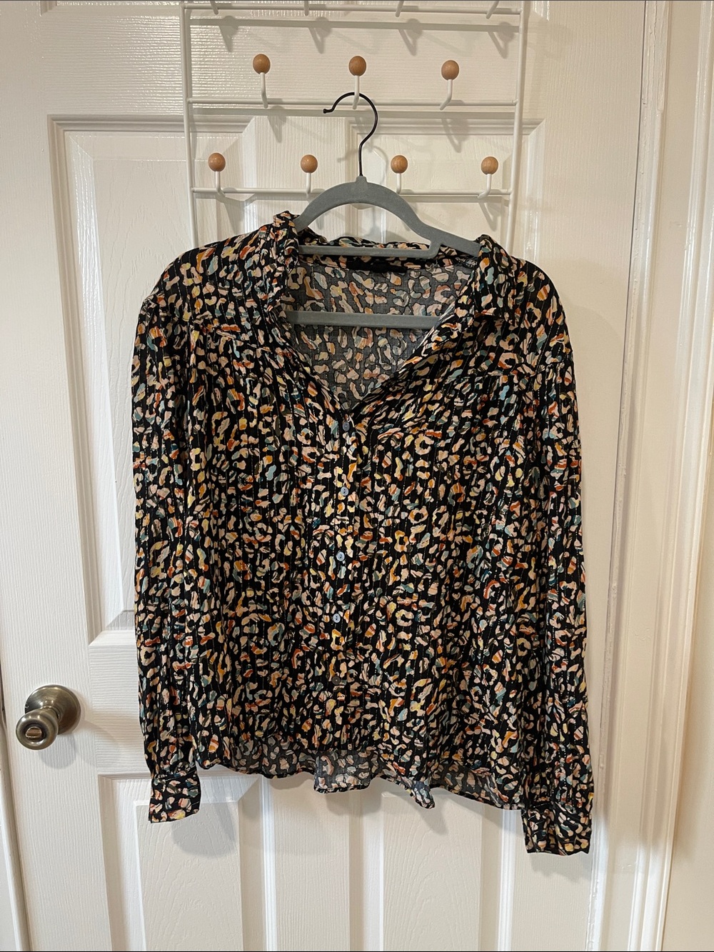 Jane and Delancey Black Multicolor Leopard-Print Button Front Blouse
